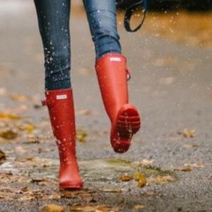 Tall Hunter Rain Boots in Matte Red sz 7